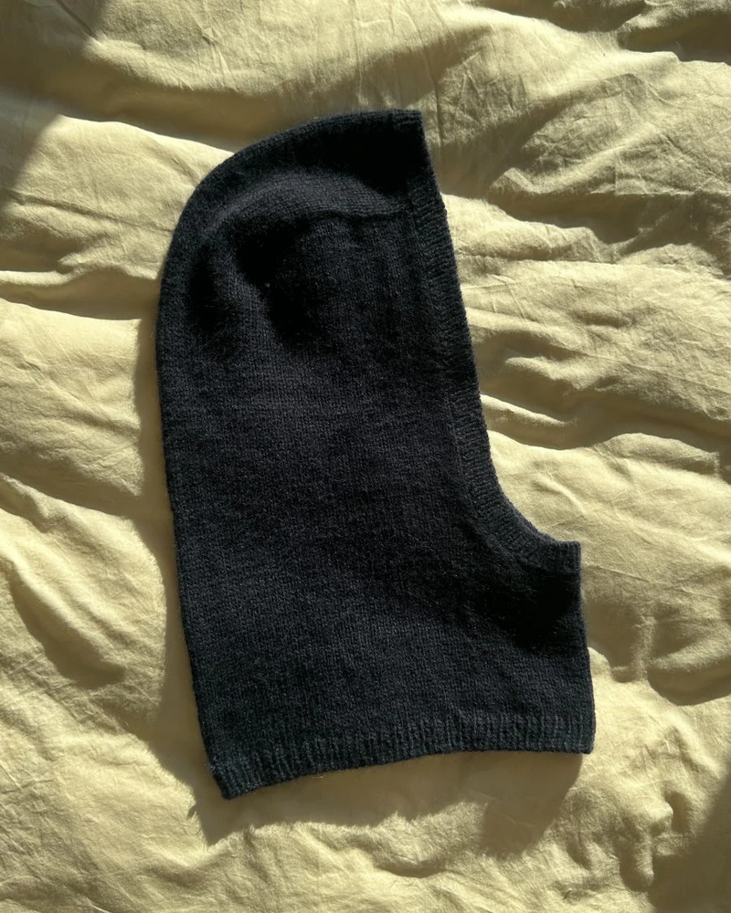 Barbara Balaclava - Papir - PetiteKnit - Garntopia