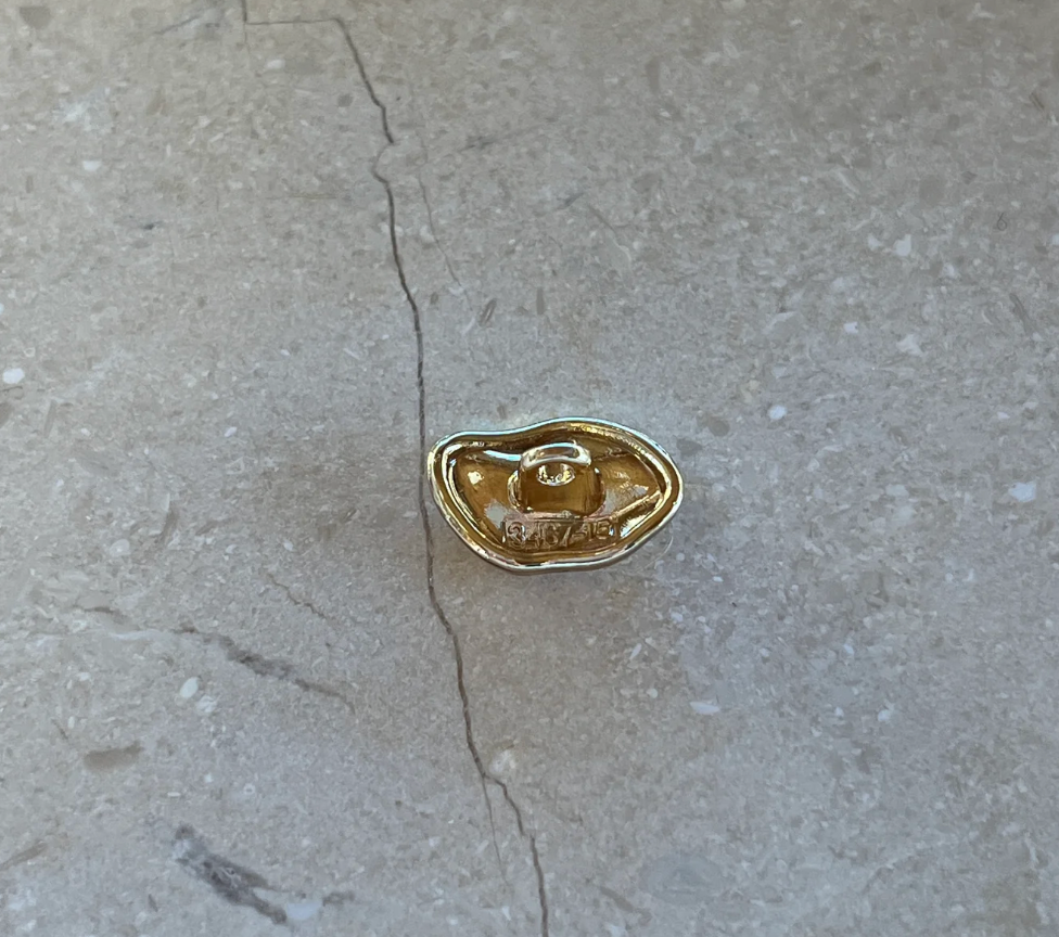 Bay Button Small - Gold - Touch of EEVA - Garntopia