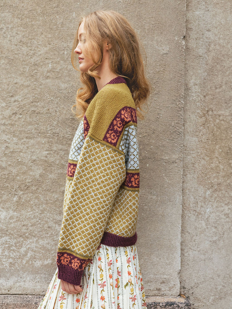 2510 - Norske Ikoner Voksen - NR. 1 BLOME DAMEGENSER - Sandnes garn - Garntopia