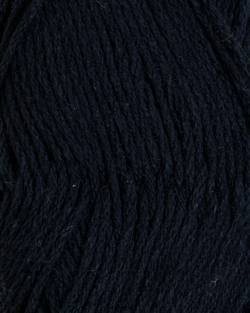 24 Svart -	Pelini - Rauma Garn - Garntopia