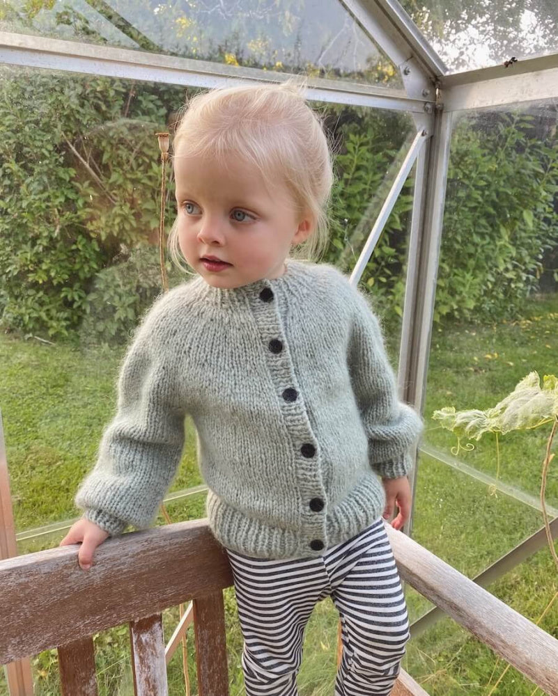 Novice Cardigan Mini - Chunky Edition - Papir
