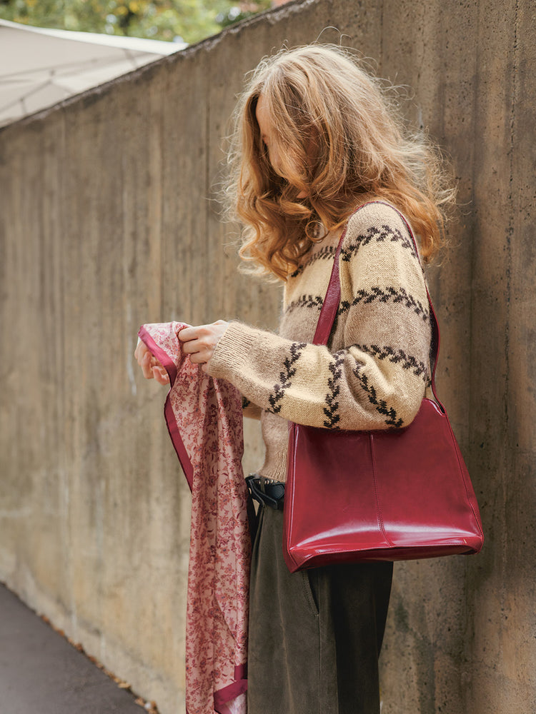 2510 - Norske Ikoner Voksen - NR. 5 ASTRID RAGLANGENSER - Sandnes garn - Garntopia