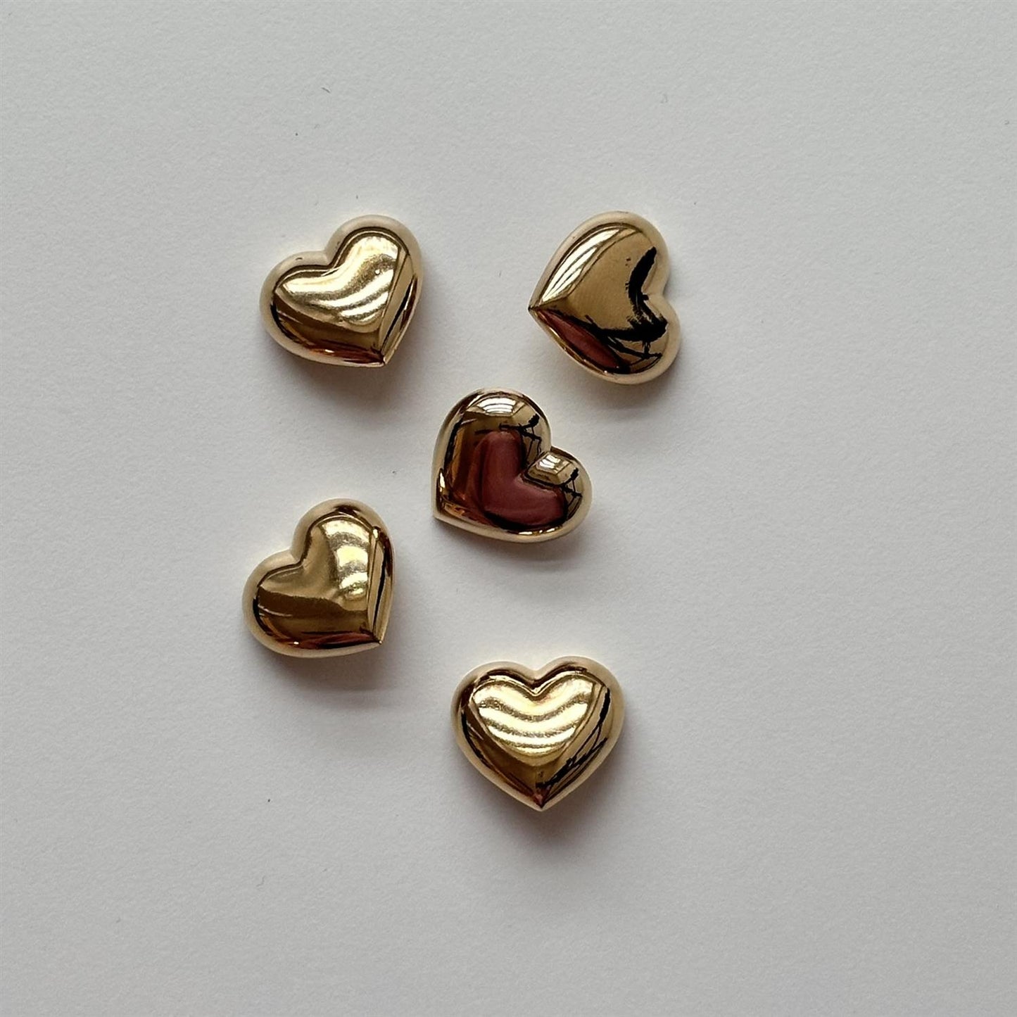 Hjerteknapp, gull  - 20 mm - Hjelmtvedt - Garntopia