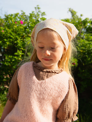 2506 - Mykt til barn - Nr. 1  Meadow Dress junior - Sandnes garn - Garntopia