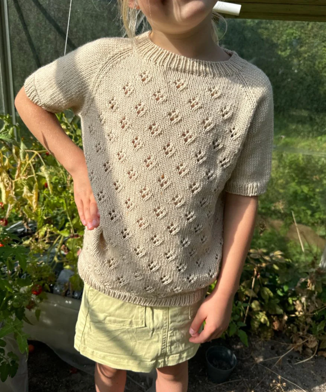 Rigmors sommerbluse - Papir - PetiteKnit - Garntopia