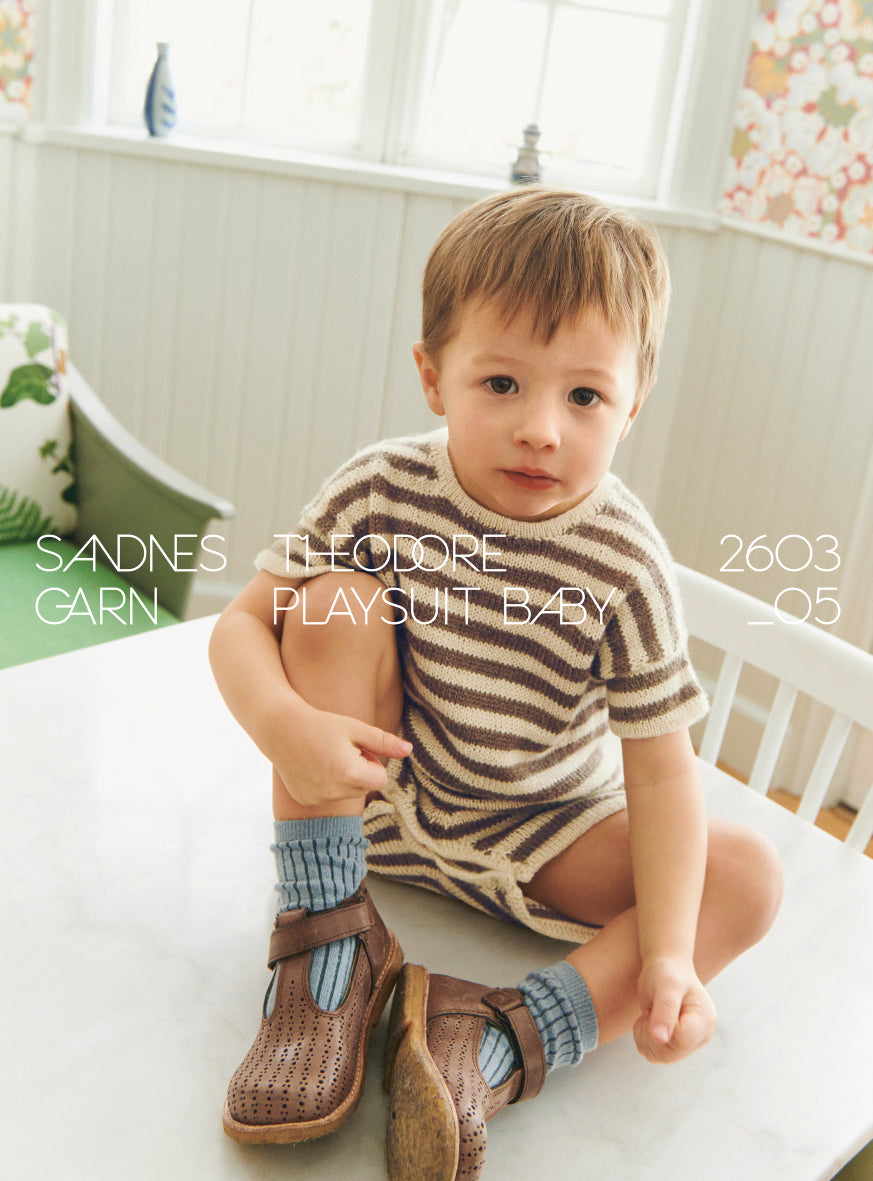 2603 - Sommerbarn og Baby - NR 5 THEODORE PLAYSUIT BABY - Sandnes garn - Garntopia