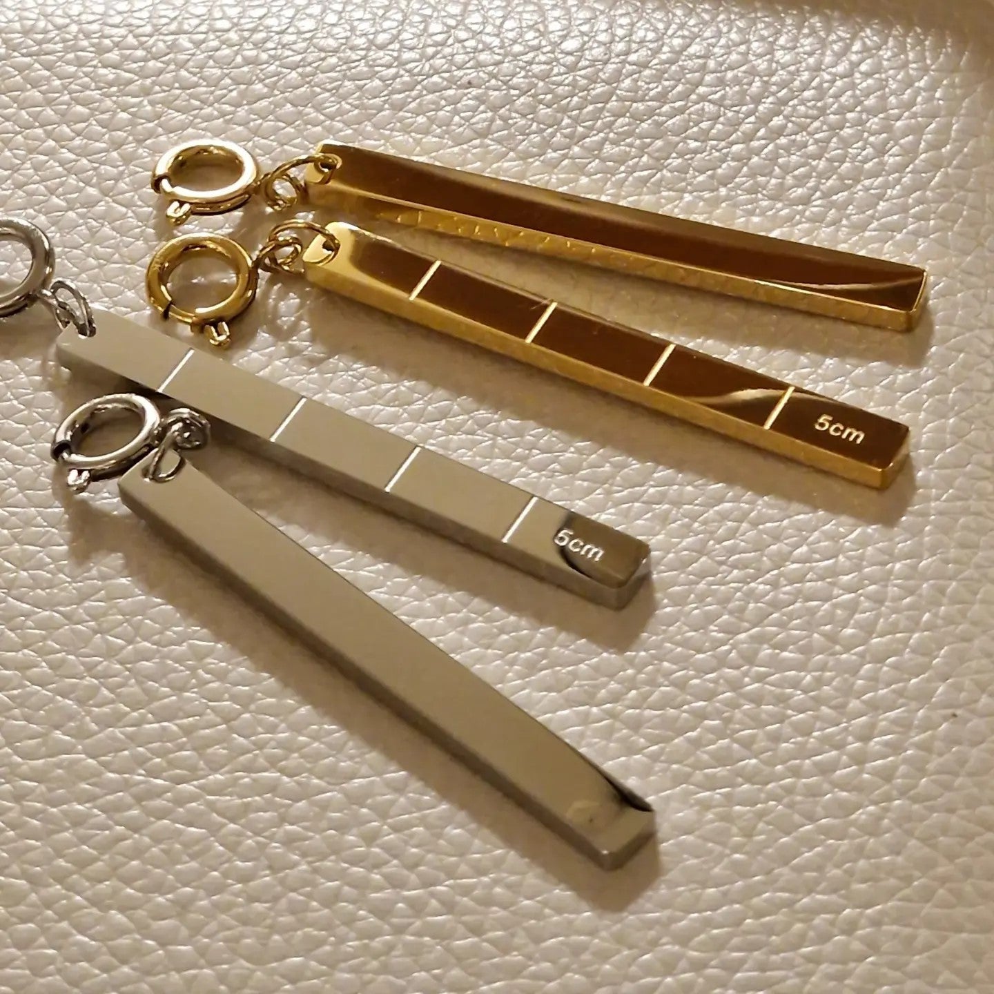 My Pearl - Ruler Charms Simple - 5 cm - Gold - SILFA ehf - Garntopia