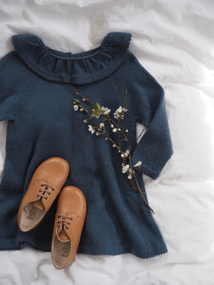 Dagmars Kjole - Papir - PetiteKnit - Garntopia