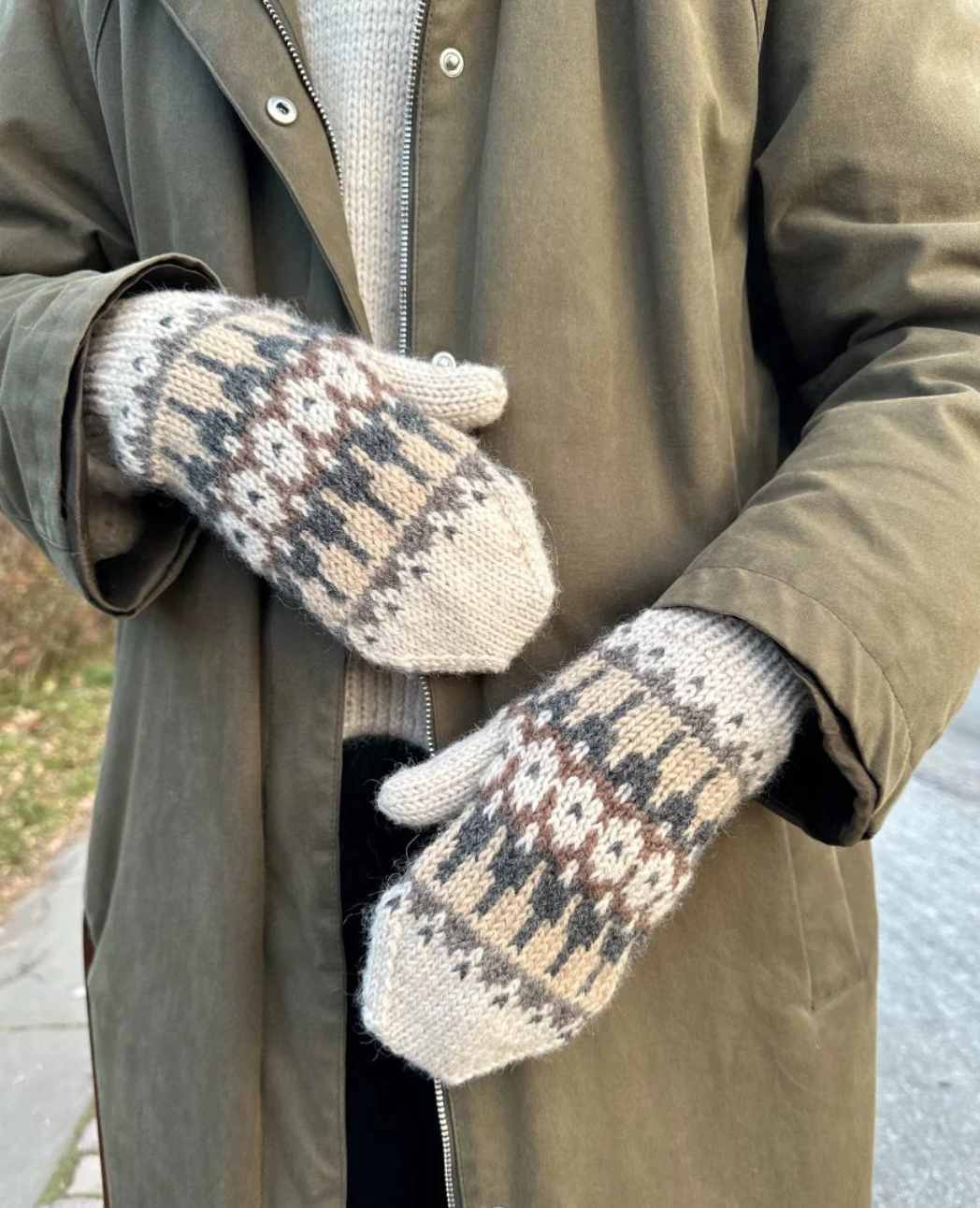 Celeste Vottter - Papir - PetiteKnit - Garntopia