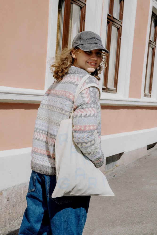 439 Birgittegenser - papiroppskrift - Rauma Garn - Garntopia