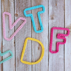 Letter frame S - Crochet frames 15 cm