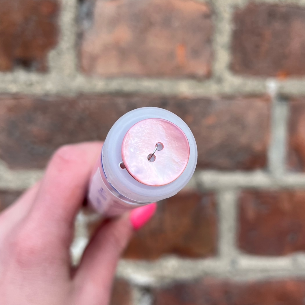 Perlemorknapp - Lyserød - 18 mm - Villy Jensen - Garntopia