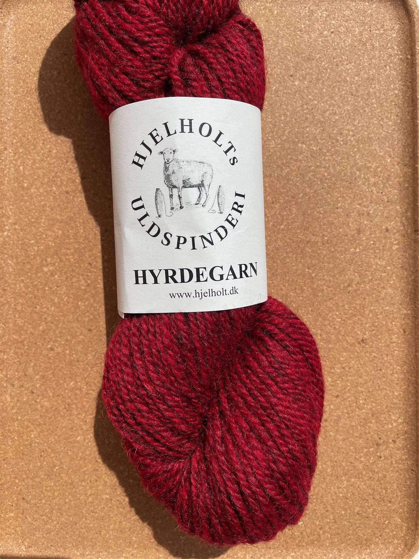 10 Bordeaux   - Hyrdegarn - Hjelholt - Garntopia