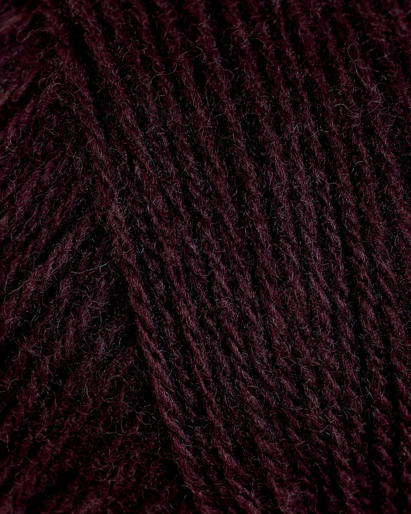 42 Mørk Burgunder-	Lun Merino - Rauma Garn - Garntopia