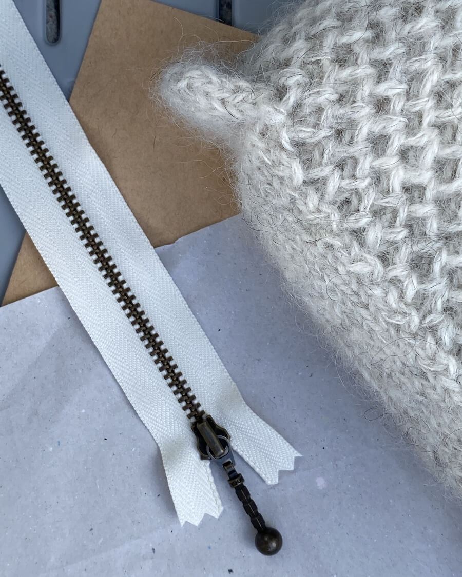 Glidelås 17 cm - Perlemor - PetiteKnit - Garntopia