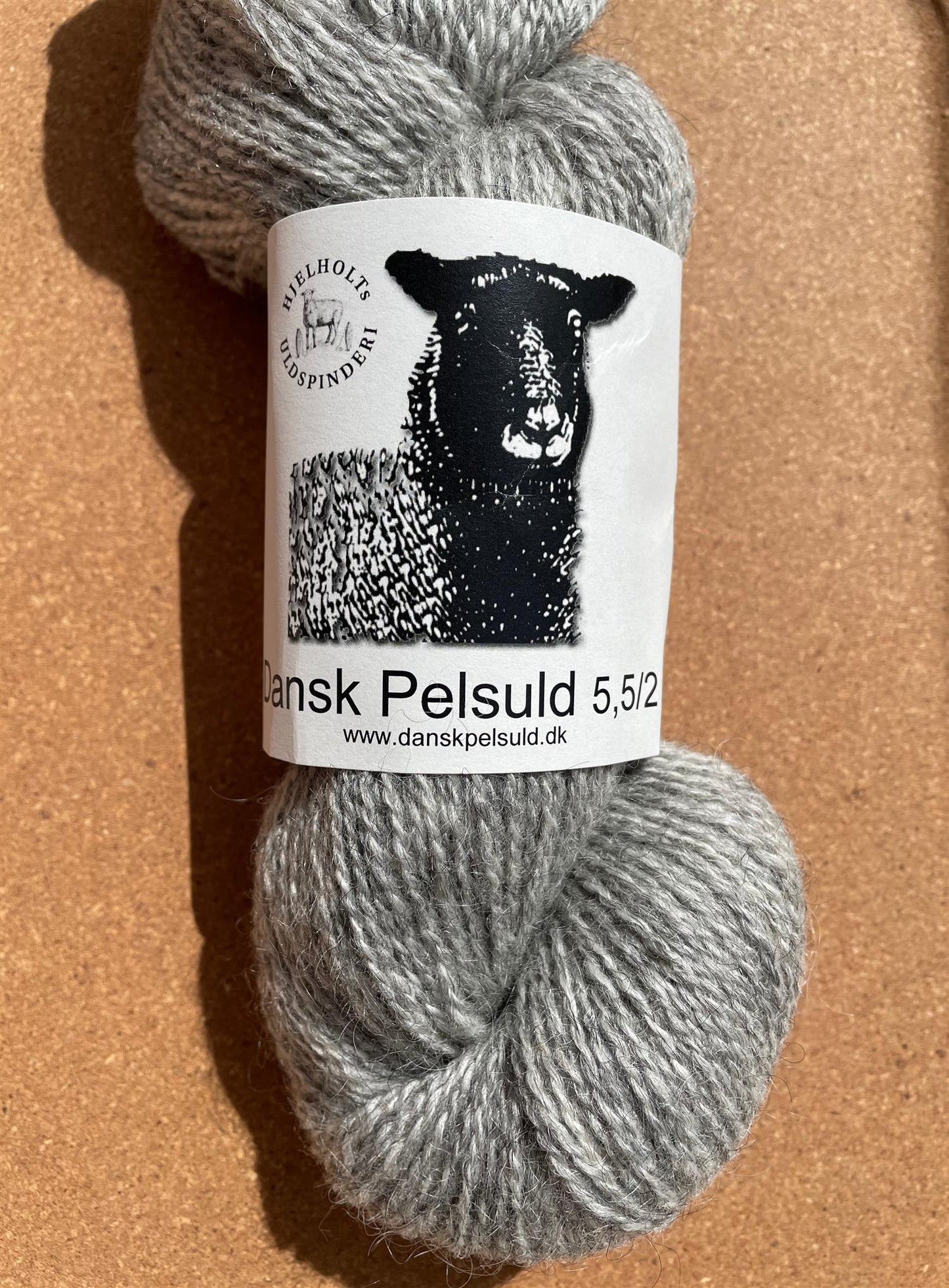 03 Lys grå - Dansk pelsuld 5,5/2 - Hjelholt - Garntopia