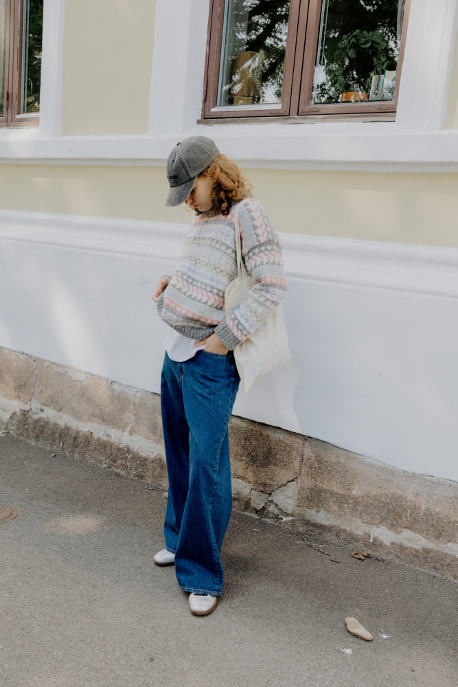 439 Birgittegenser - papiroppskrift - Rauma Garn - Garntopia