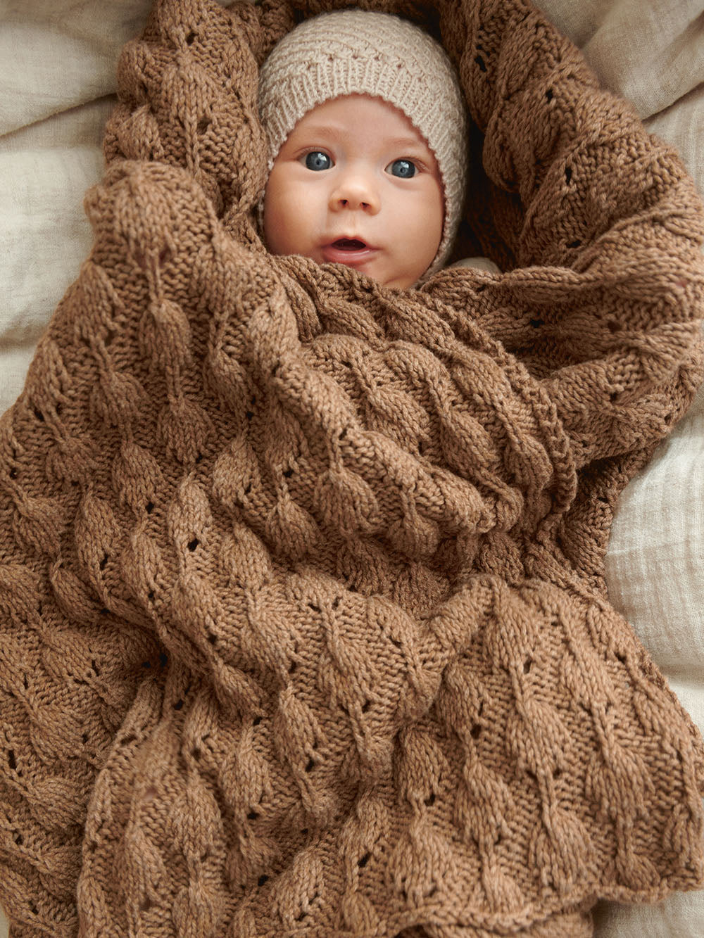 2413 - Myk start - Nr. 3 Lilja Babyblanket - Sandnes garn - Garntopia