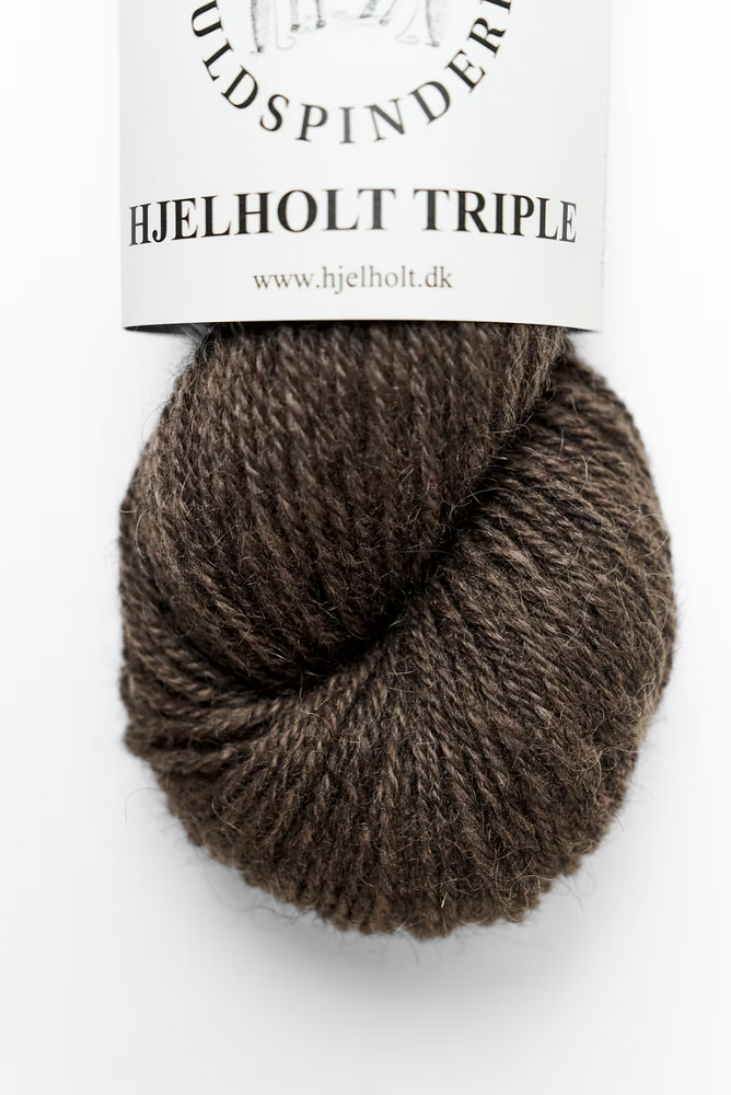 45 Cacao -  Hjelholt Triple - Hjelholt - Garntopia
