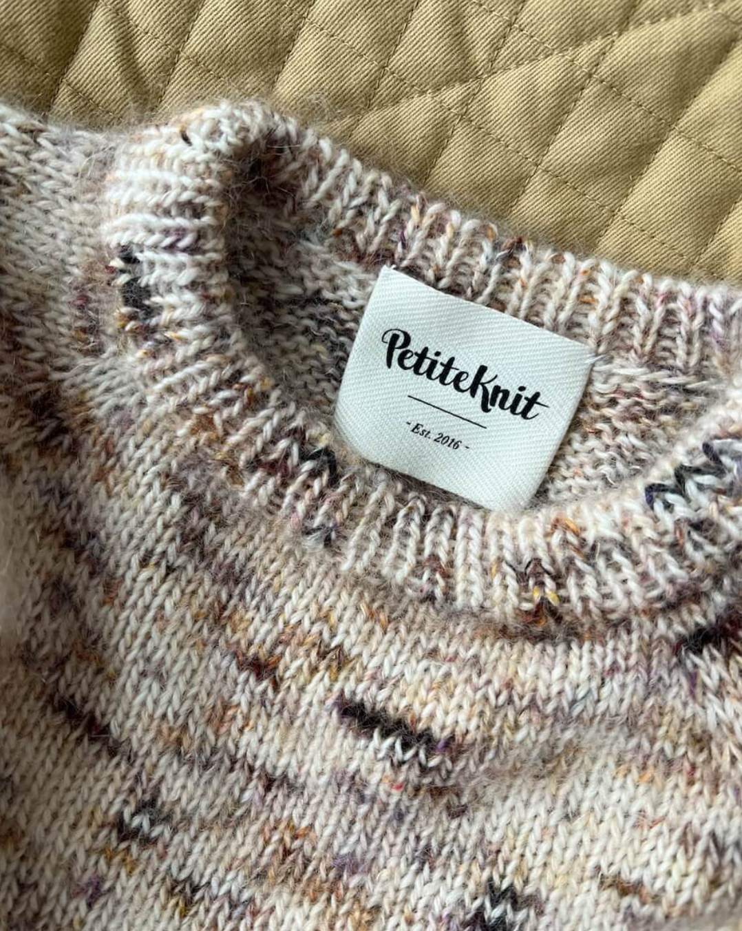 "PETITEKNIT - EST. 2016"-LABEL - PetiteKnit - Garntopia