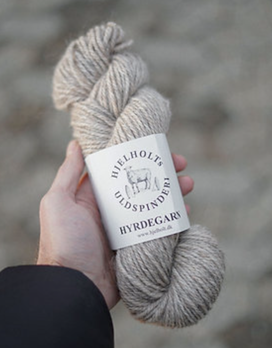 14 Camel - Hyrdegarn - Hjelholt - Garntopia