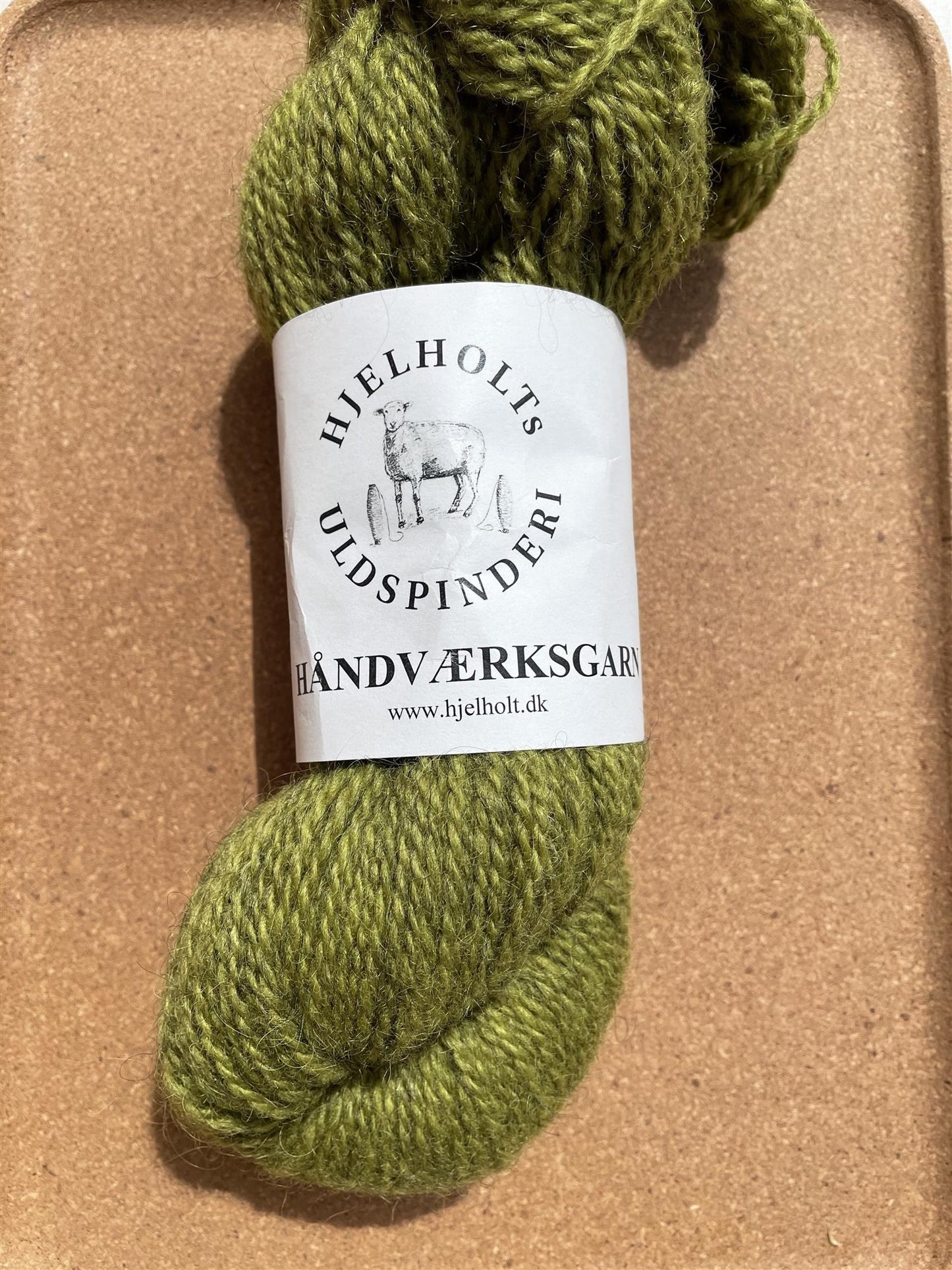 07 Æblegrøn  -  Håndværksgarn - Hjelholt - Garntopia