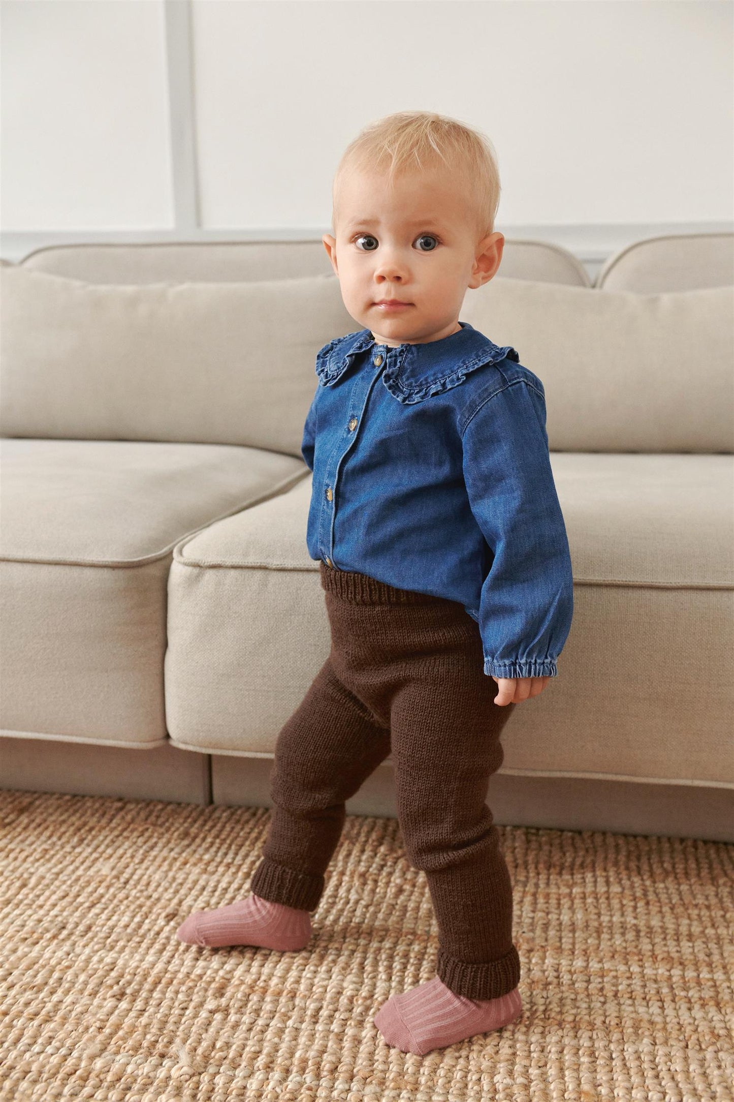 2512 - Norske Ikoner Baby - NR 4 LILLE BUKSE BABY - Sandnes garn - Garntopia