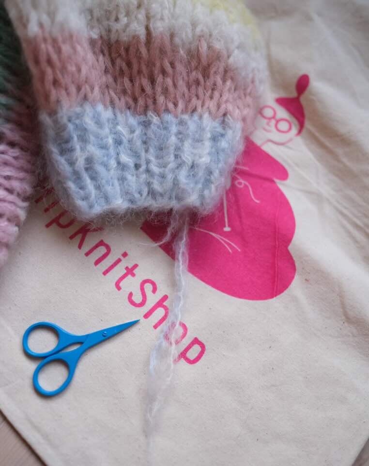 Blå - Hip saks - liten - HipKnitShop - Garntopia