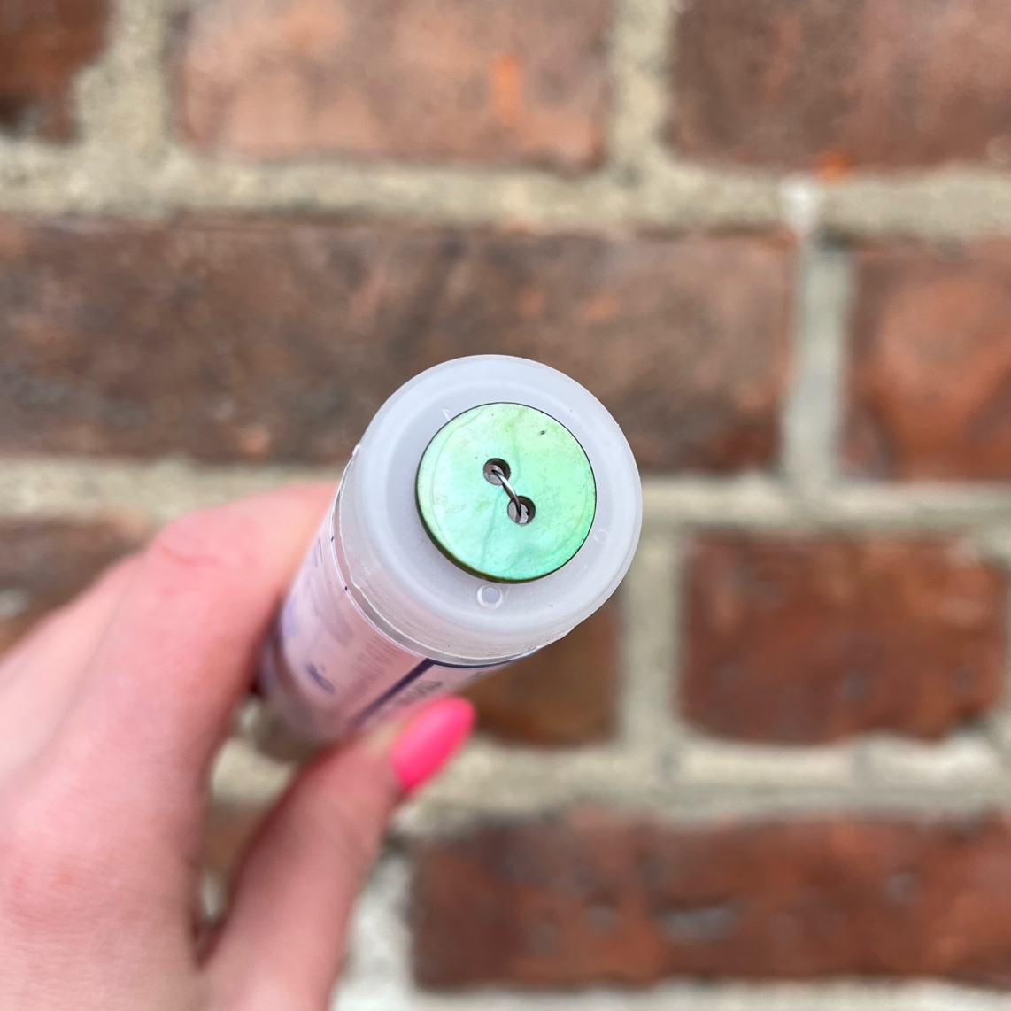 Perlemorknapp - Grønn - 15 mm - Villy Jensen - Garntopia