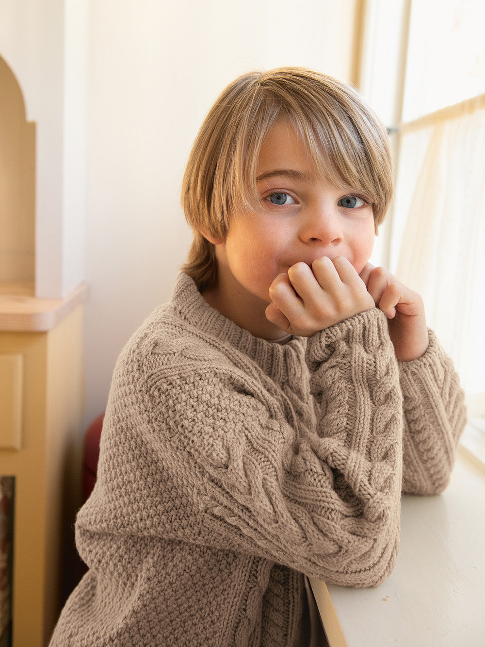 2501 - Mykt til barn - Nr. 1 Caspian Sweater Junior - Sandnes garn - Garntopia