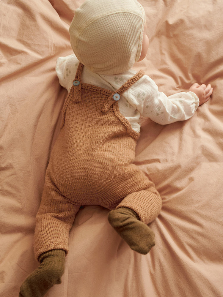 2413 - Myk start - Nr. 7  Bunny Pants Baby - Sandnes garn - Garntopia