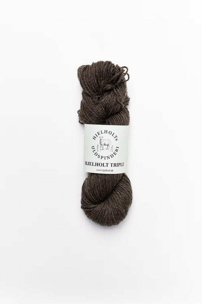 45 Cacao -  Hjelholt Triple - Hjelholt - Garntopia