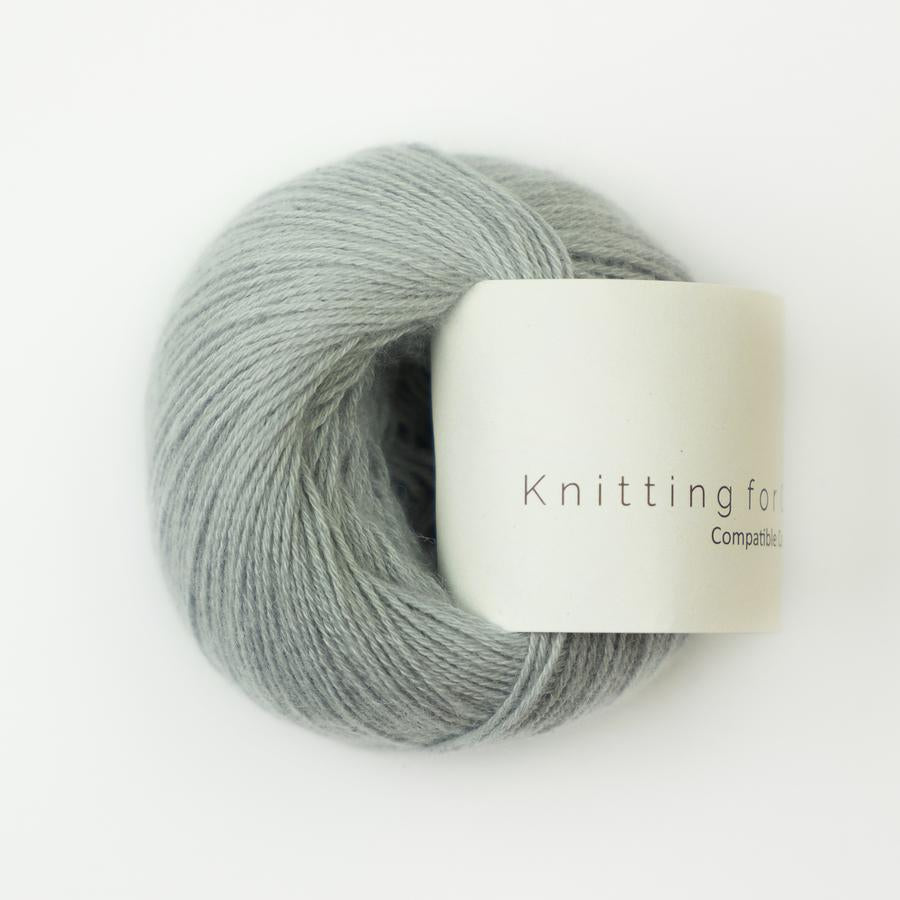 
            
                Last inn bildet i galleriviseren, Pudderblå - Compatible Cashmere - Knitting for Olive - Garntopia
            
        