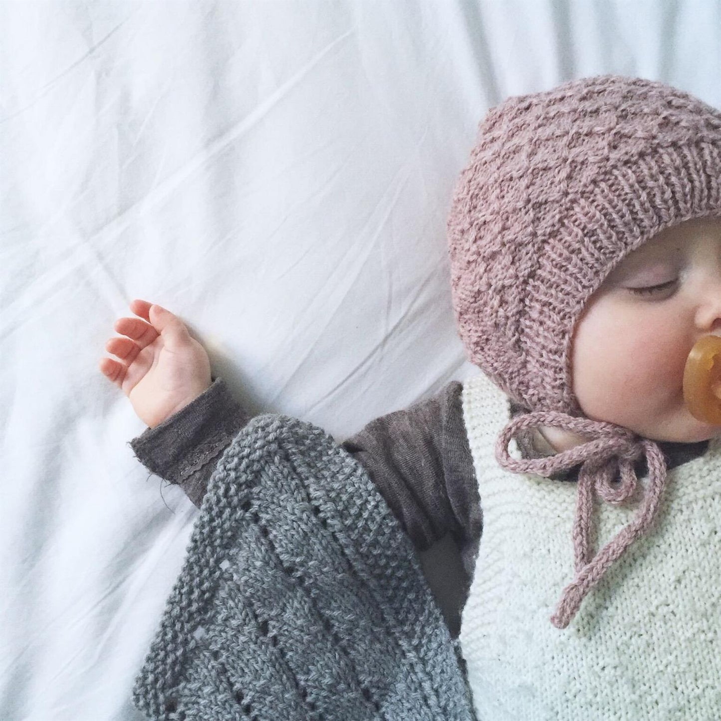 Vilma babylue - Papir - Mille Fryd Knitwear - Garntopia