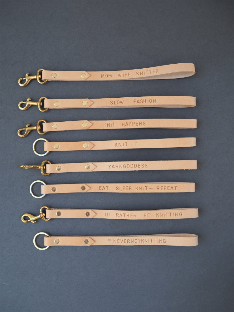 Nøkkelring - Mom Wife Knitter - Sandra Askegren - Garntopia