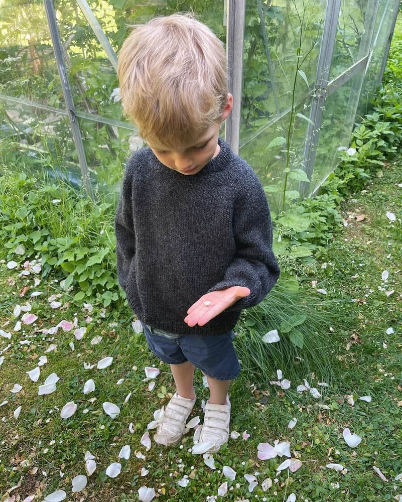 Hanstholm Sweater Junior - Papir - PetiteKnit - Garntopia
