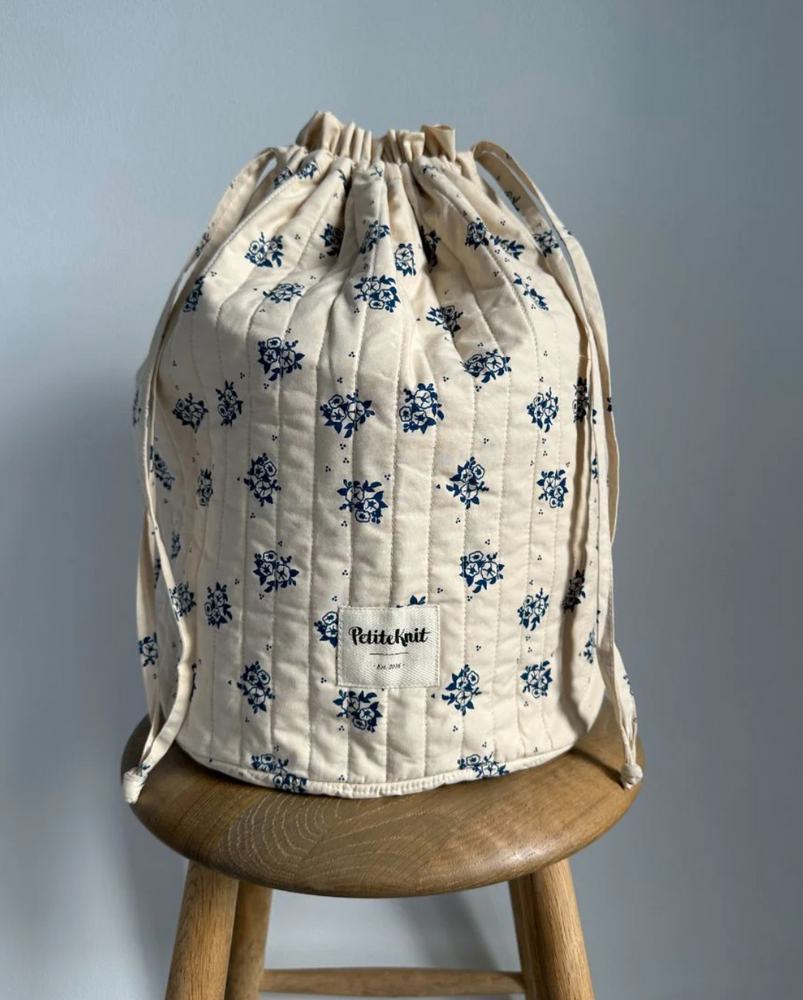 GET YOUR KNIT TOGETHER BAG GRAND - MIDNIGHT BLUE FLOWER - PetiteKnit - Garntopia