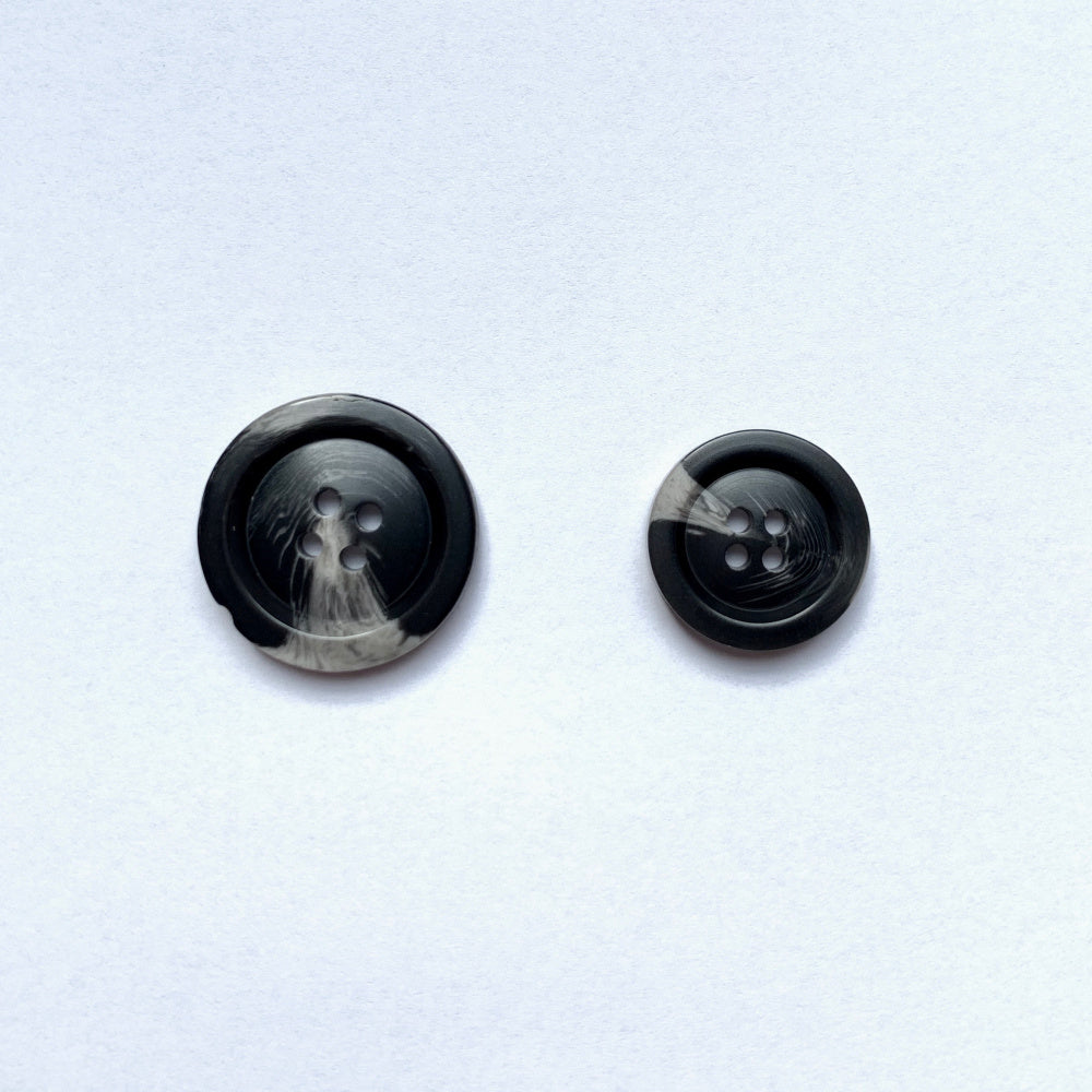 Tortoise knapper, sorte - 25 mm - Ukjent - Garntopia