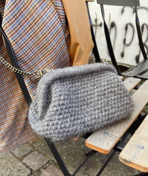 Winter Clutch - garnpakke - Grå - PetiteKnit - Garntopia