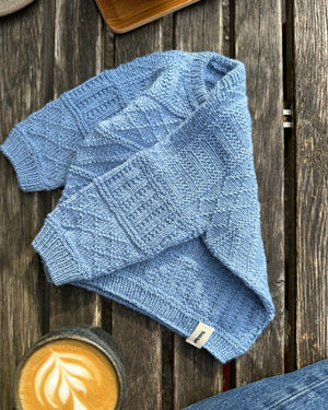 Storm Sweater Baby - Papir - PetiteKnit - Garntopia