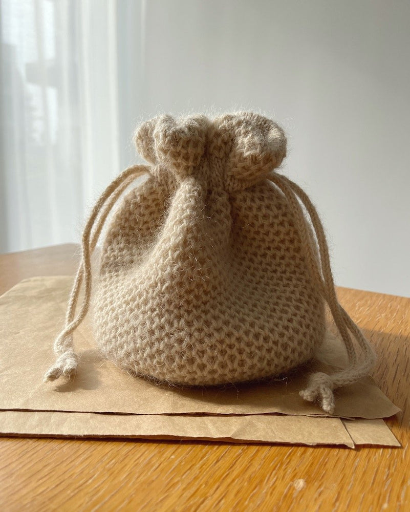 Honey Bucket Bag - Papir - PetiteKnit - Garntopia