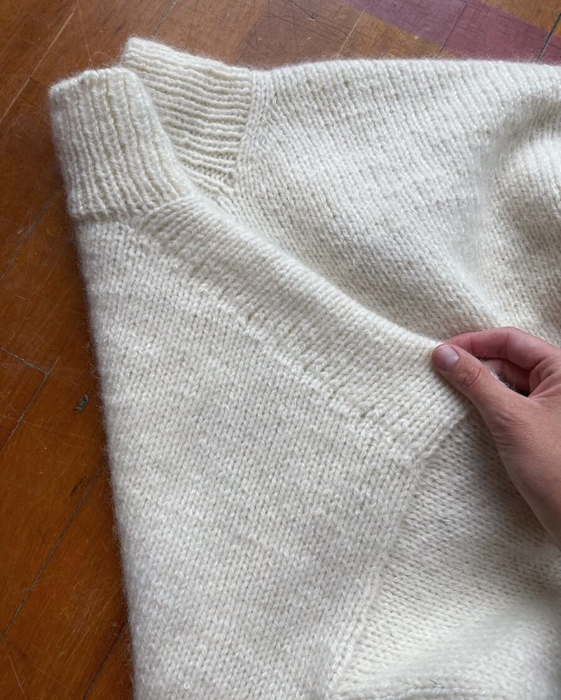 Weekend Sweater - Papir - PetiteKnit - Garntopia