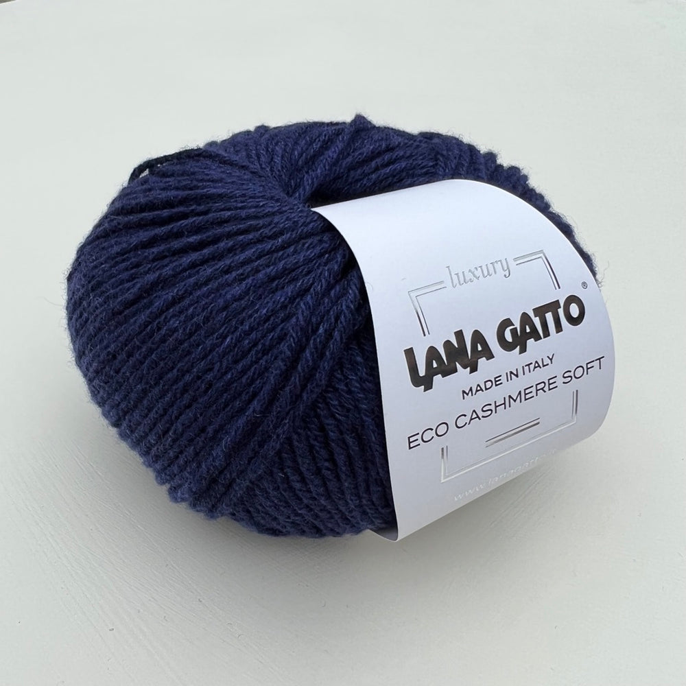 9499 Marineblå - Eco Cashmere Soft - Lana Gatto - Garntopia