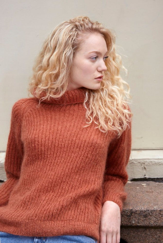 PT153 - DAME PLUM - Rauma Garn - Garntopia