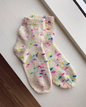 Everyday Socks Junior - Papir - PetiteKnit - Garntopia